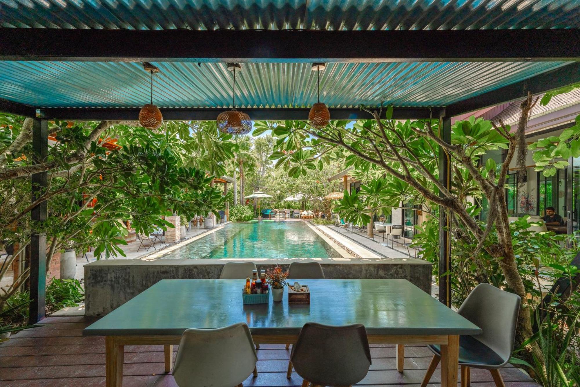 Coco Paradiso Phuket Sha Kültér fotó