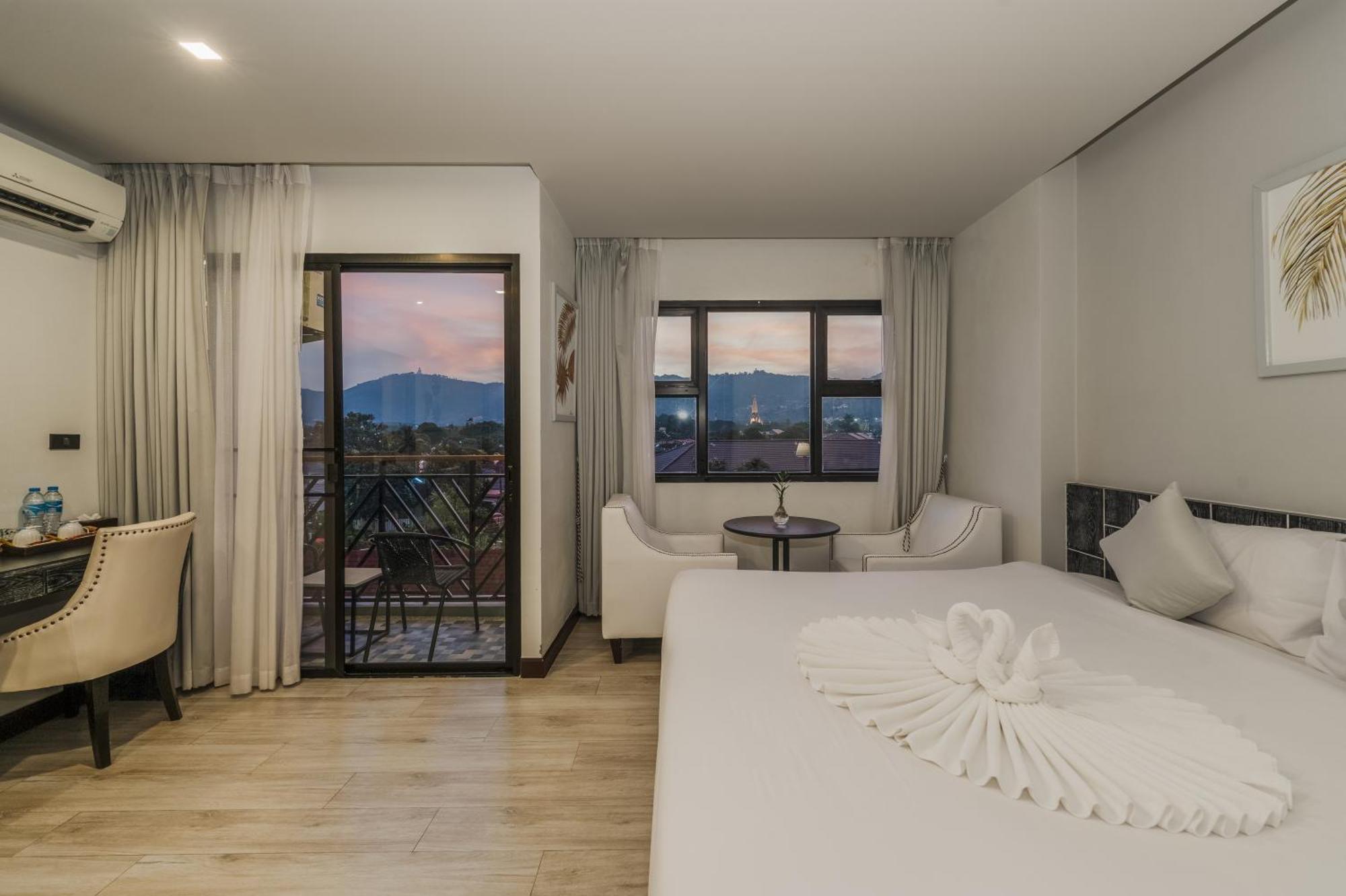 Coco Paradiso Phuket Sha Kültér fotó